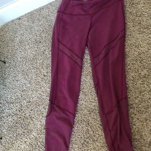 Maroon leggings